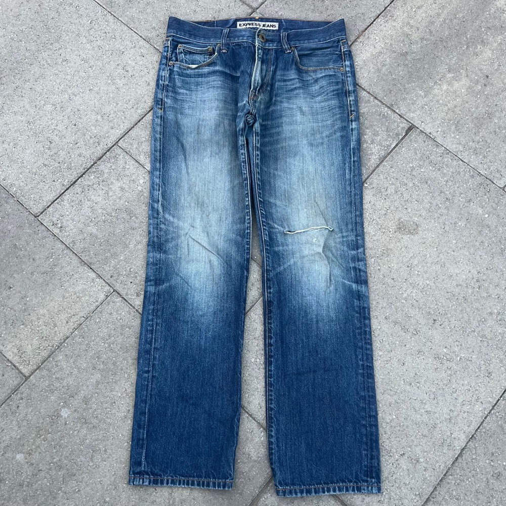 Express Jeans Kingston Classic Fit Straight Leg Medium Wash Denim Blue 31x32